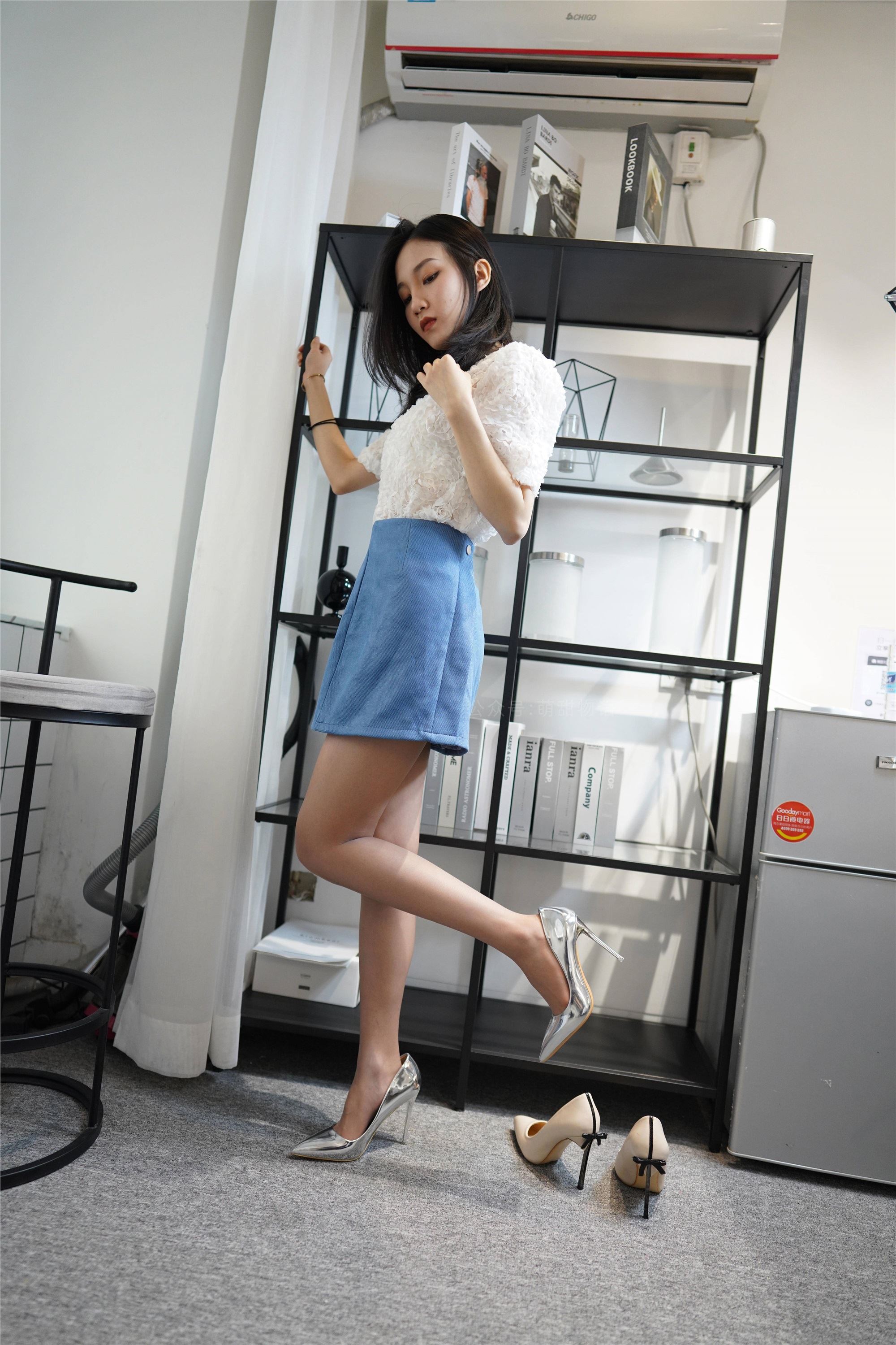 萌甜物语 XM138《蓝裙OL装-腿腿》